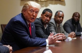 ترامب يرفض إزالة أسماء جنرالات عن قواعد عسكرية 