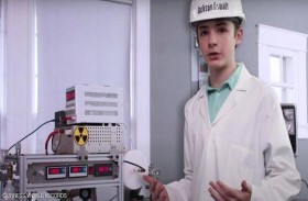 طفل أميركي يبني مفاعلا نوويا