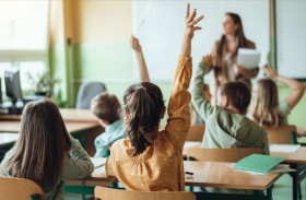 أسباب صادمة وراء طرد آلاف الطلاب من المدارس البريطانية