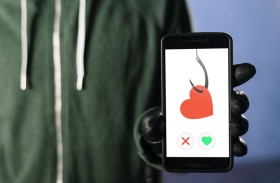 الكشف عن أكثر من 250 تطبيقا مشبوها تسرق الصور الخاصة وتهدد بتسريبها