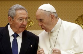 الفاتيكان يُطلق دبلوماسيةً « منزوعةَ السلاح» لإيقاف الحرب الأوكرانية 