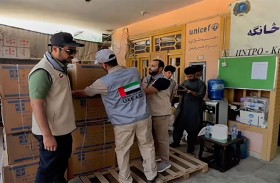 الهلال الأحمر يسلم الدفعة الأولى من المساعدات الطبية للشعب الأفغاني