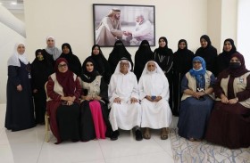 نسائية دبي تنظم برنامج مهارات التطبيقات الرقمية لكبار المواطنين