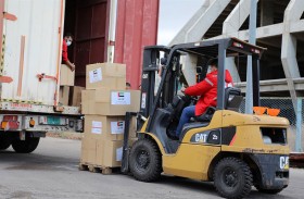 وصول قافلة مساعدات برية من الهلال الأحمر الإماراتي إلى دمشق للحد من تفشي كوفيد- 19