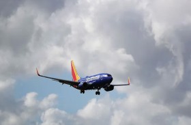 راكب ينقذ طائرة من كارثة جوية