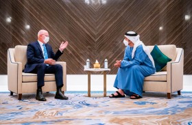 عبدالله بن زايد يلتقي حاكم عام أستراليا في مقر إكسبو 2020