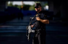 تجهيز الشرطة الإسبانية بكاميرات مشاة 