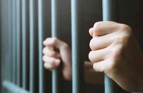 يواجه السجن المؤبد بعد صيده 13 تمساحًا