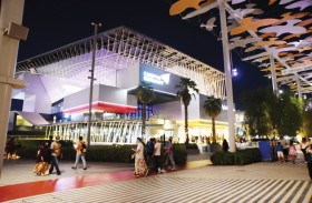 يقدم حفلا موسيقيا للمغني الألماني مايل على مسرح ملتقى ألمانيا