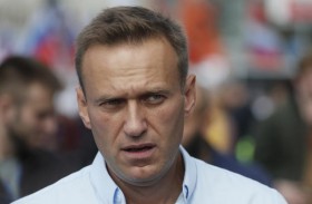 نافالني يعود إلى روسيا رغم التهديدات باعتقاله 