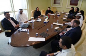 جمارك دبي تبحث امتيازات المشغل الاقتصادي المعتمد مع البلدية