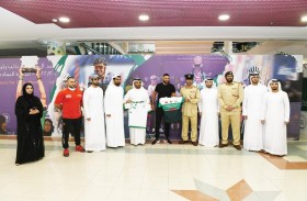 كريم بنزيما يزور نادي ضباط شرطة دبي