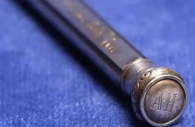 قلم هتلر الشخصي للبيع.. وهذا سعره