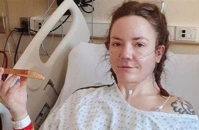 تكتشف أن ورمها غير سرطاني بعد معاناة 