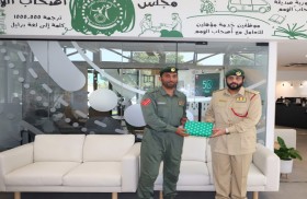 شرطة دبي تكرم مترجمي لغة الإشارة لجهودهم المتميزة خلال الفعاليات 