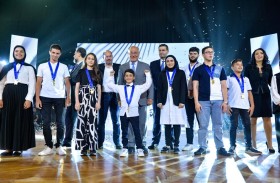 تحدي القراءة العربي يتوج عمر أحمد الشموري بطلا لدورته الثامنة في لبنان