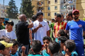 رونالدينو يخطف الأنظار في تونس