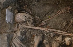 انتشال رفات بشرية في إطار تحقيق بشأن دفن جماعي 