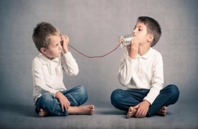 الأطفال الذكور أكثر «ثرثرة» من الإناث بهذا العمر