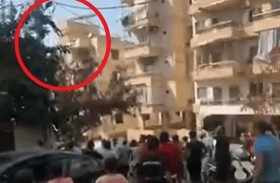 جثة شاب تتدلى من عمود كهرباء