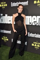 الممثلة البريطانية صوفي سكيلتون لدى حضورها حفل كوميك كون السنوي في سان دييغو، كاليفورنيا. ا ف ب