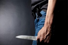 يقتل شقيقه ويصيب 3 من أفراد عائلته