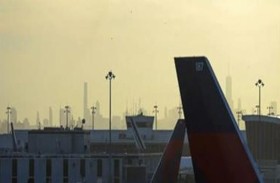 هبوط اضطراري لطائرة بسبب وجبات فاسدة!