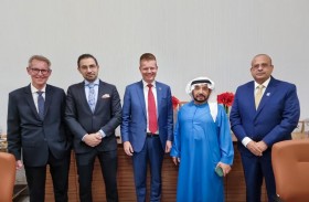 «موارد القابضة للاستثمار» توقع مذكرة تفاهم لمشروع تخضير صحراء الإمارات