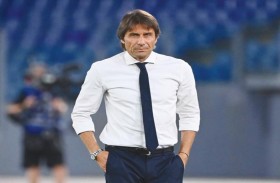 كونتي: توتنهام يركز على تطوير الشباب