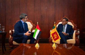 عبدالله بن زايد يلتقي وزير خارجية سريلانكا في كولومبو
