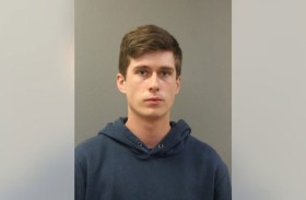 اعتقال رجل بتهمة تعذيب القطط 