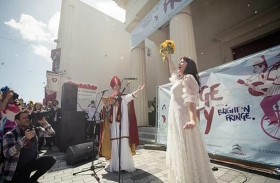 تروي تجربتها عن «الزواج من نفسها »