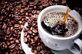 القهوة سريعة الذوبان يزيد من خطر الإصابة بالتنكس البقعي لدى كبار السن!