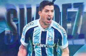 سواريز «عاشق التحديات».. في رحلة مع غريميو