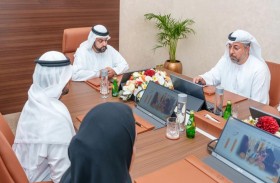 محمد الشرقي يترأس اجتماع مجلس أمناء الفجيرة للفنون الجميلة ويطلع على إنجازاتها ومشاريعها