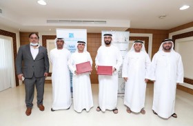 مذكرة تفاهم  بين دائرة الطيران المدني ودائرة التنمية الاقتصادية برأس الخيمة لتعزيز الخدمات في الإمارة 