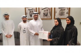 دائرة البلديات والنقل تكرم الإعلامي إبراهيم الذهلي 