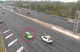 تقود سيارتها 60 كيلومترا بعكس السير