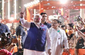 مودي يؤدي اليمين الدستورية إلى جانب حلفائه في الائتلاف 