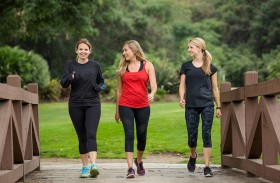 فوائد رياضة المشي للنساء لا تقدّر بثمن