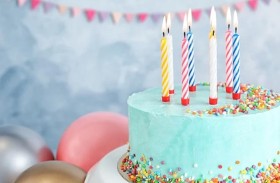 طفل احتفل بعيد ميلاده وتوفي