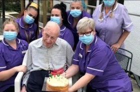 يكشف سر بلوغه 110 أعوام.. بكلمة