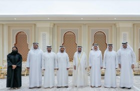 سلطان القاسمي يستقبل رئيس وأعضاء مجلس أمناء مجلس الشارقة للتعليم بعد تشكيله الجديد