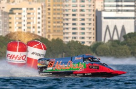«أسبوع الشارقة للبطولات العالمية» يكشف هوية أبطال العالم لسباقات الزوارق السريعة