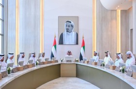 عمار بن حميد يترأس اجتماع تنفيذي عجمان .. ويعتمد مشروع الحساب الختامي لحكومة الإمارة