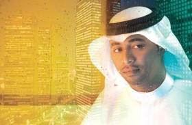 أرقم وهوساوي وجاسم محمد على منصة اليوبيل في أول أيام السنة الجديدة