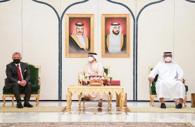 محمد بن زايد وحمد بن عيسى وعبدالله الثاني يعقدون قمة ثلاثية