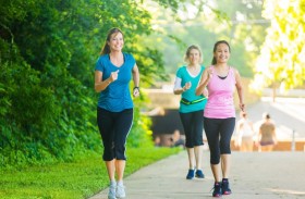 المشي 8 آلاف خطوة أسبوعياً.. فوائد مدهشة