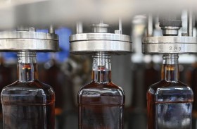 كحول مغشوش يتسبب في 5 وفيات وإصابة العشرات