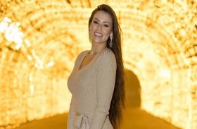 لورديانا تستمتع بإجازتها أمام مناظر خلابة